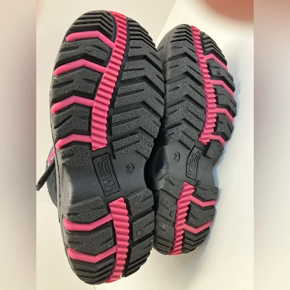 Totes “Jillian” Girl’s Winter/Cold Weather/Snow Boots,  2 Medium, Black/Pink